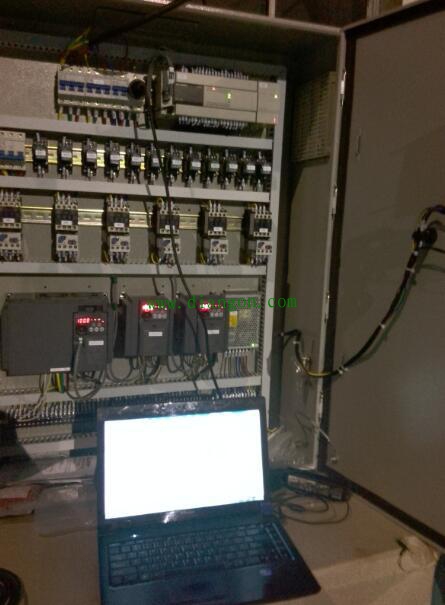 三菱FX3U PLC与三菱变频器多从站通信