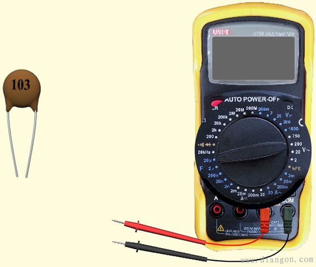 如何用数字万用表测量电容容量